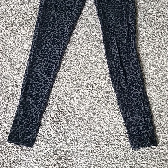 Loft leopard leggings XXSP - Picture 4 of 8